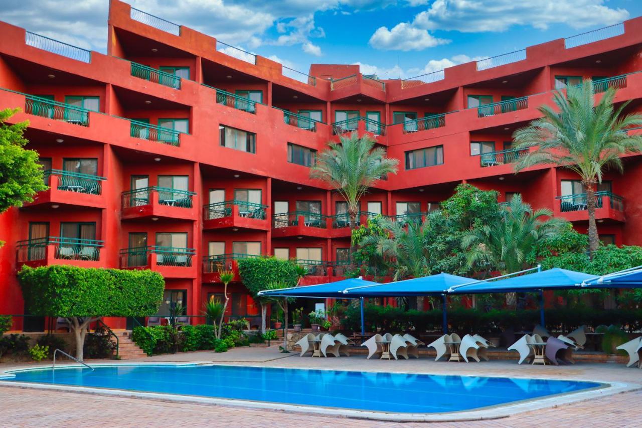 Adham Compound Hotel Кинг Мариут Екстериор снимка