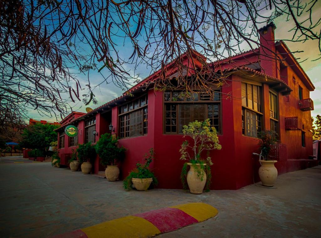 Adham Compound Hotel Кинг Мариут Екстериор снимка